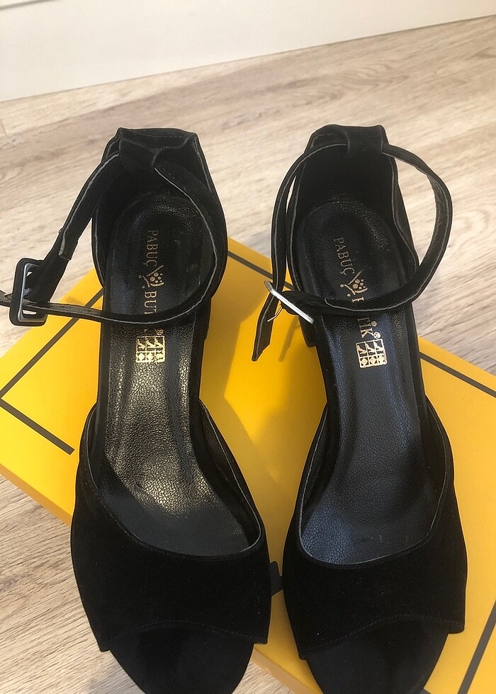 Topuklu ayakkabı - Görsel 4