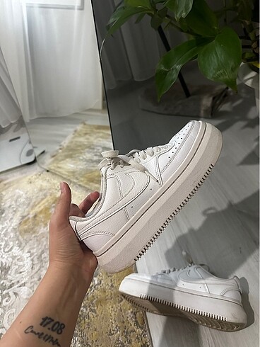 36,5 Beden Nike yüksek taban
