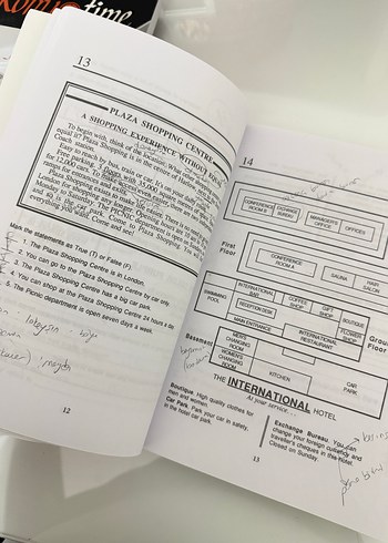 Reader at Work 1 İngilizce Kitap - Görsel 3