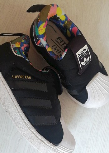 23 Beden Çok Renkli Adidas Superstar Çocuk Spor Ayakkabısı
