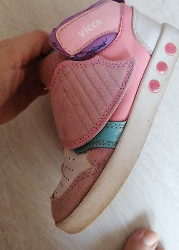 25 Beden Kız Çocuk Pembe Cırt Cırtlı Spor bot