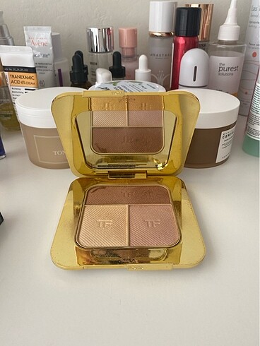  Beden Tom Ford Contouring Compact 03 Bask