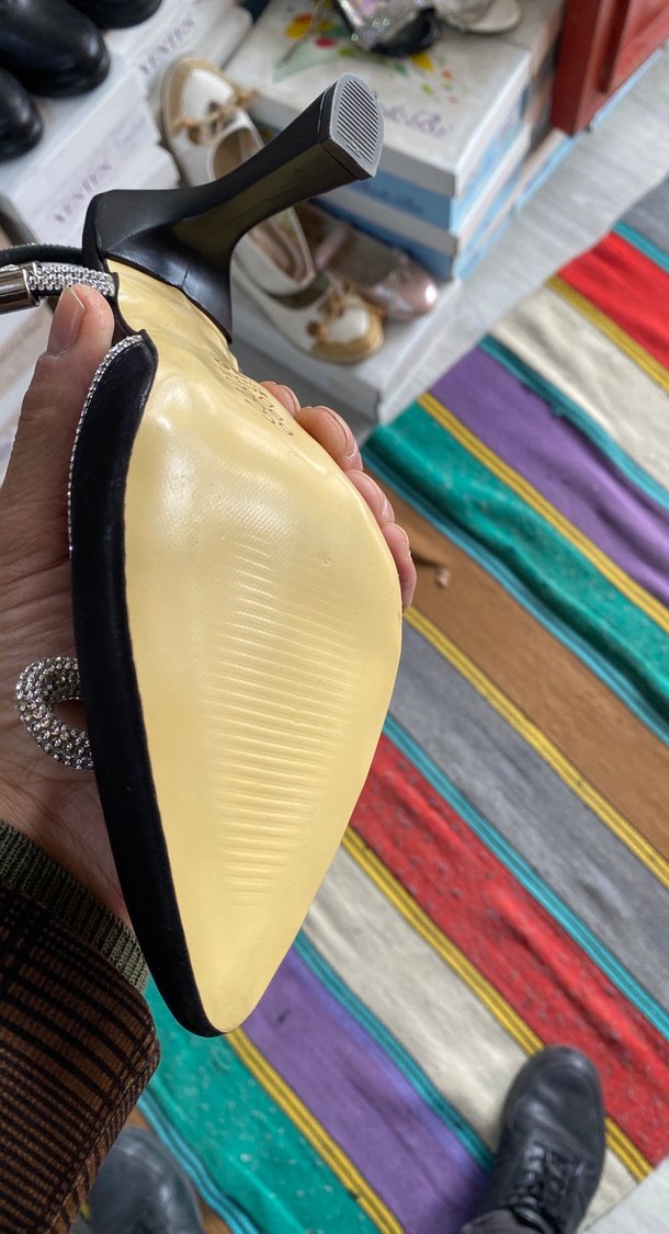 Siyah Parlak Stiletto Topuklu Kadın Ayakkabı - Görsel 3