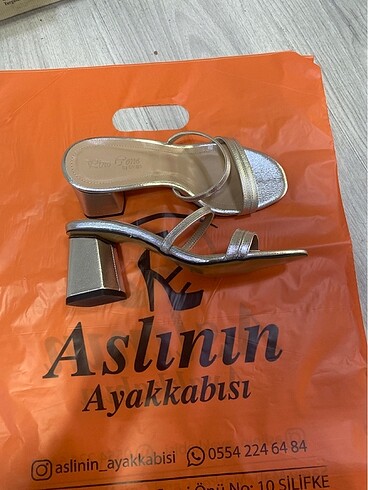 Gumuş kırışıl derı tppuk 6 cm