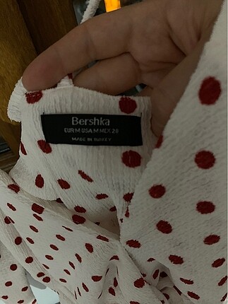 m Beden Bershka elbise