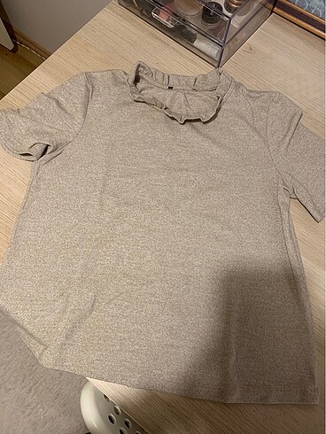 s Beden camel Renk Fırfırlı tshirt