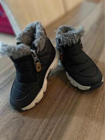 25 Beden Unisex çocuk bot