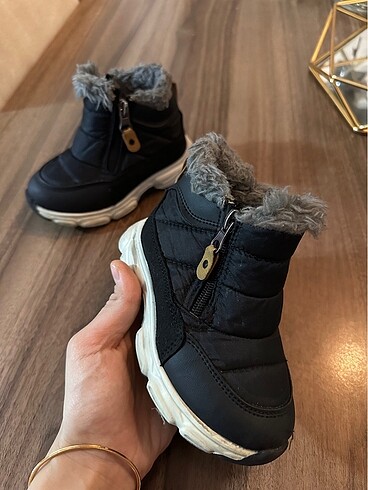 25 Beden siyah Renk Çocuk ayakkabı