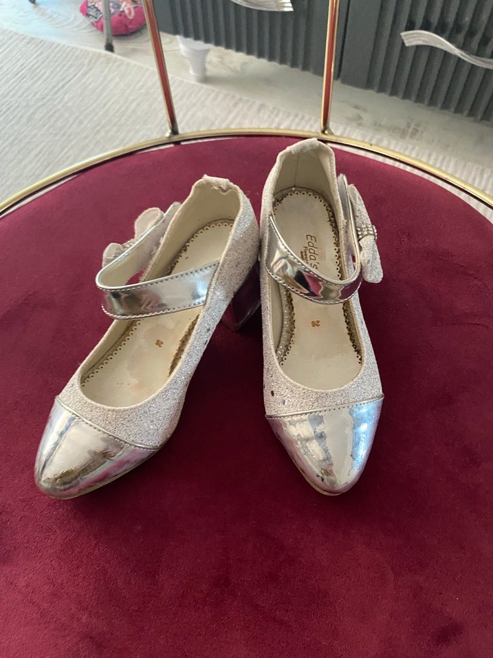 Kız Çocuk Altın Renkli Tokalı topuklu ayakkabı - Görsel 3