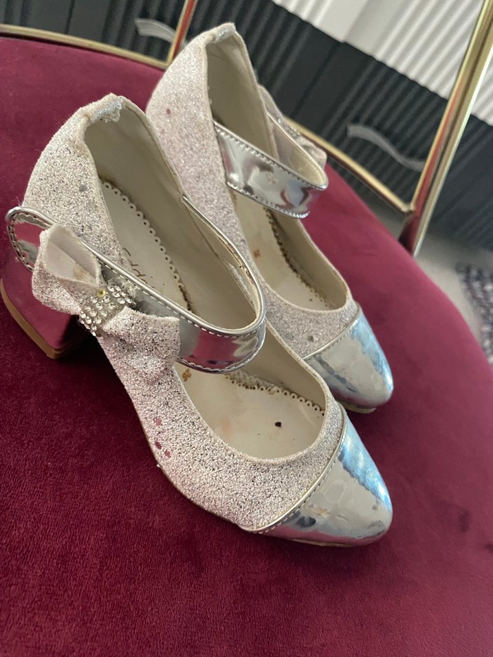 Kız Çocuk Altın Renkli Tokalı topuklu ayakkabı - Görsel 4