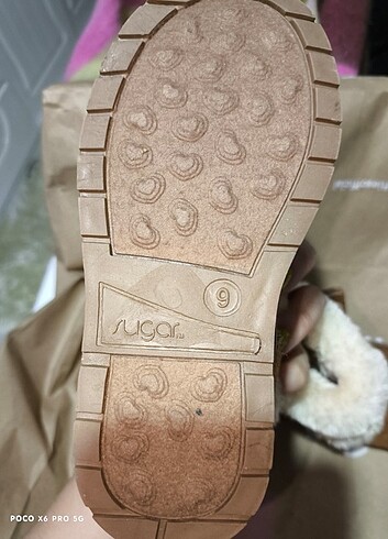 Diğer Ugg bot