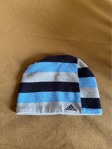 Adidas şapka