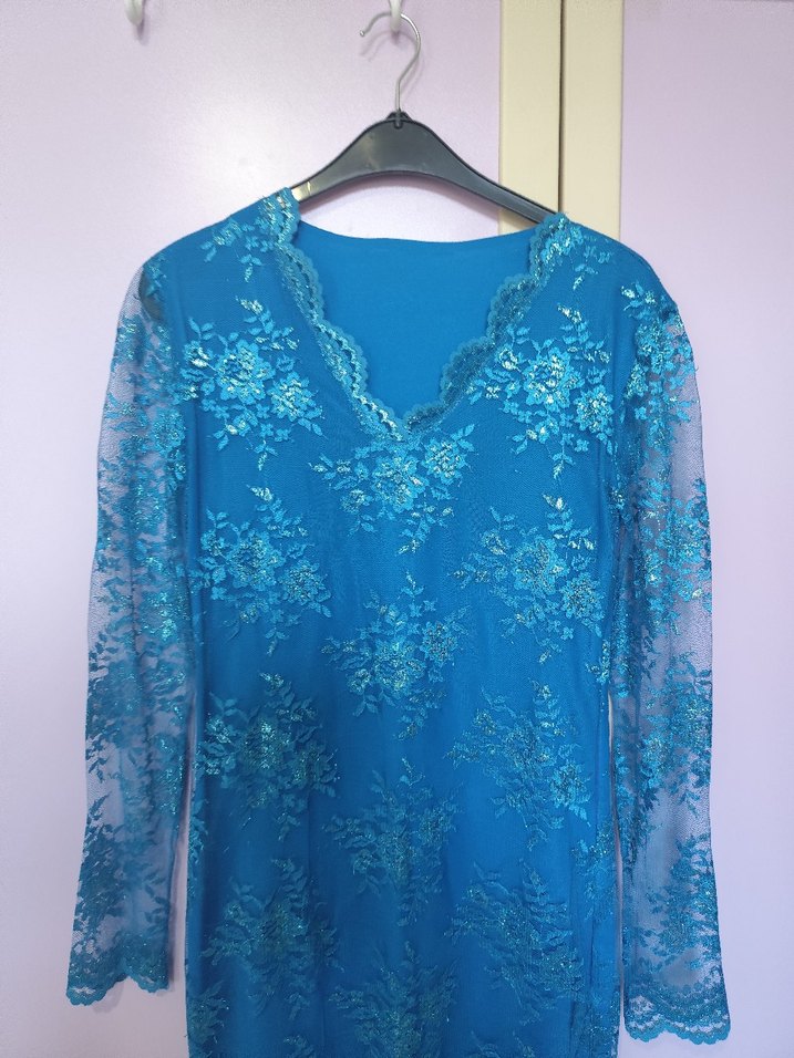 Dantel Detaylı Uzun Mavi Henna Elbise - Görsel 5