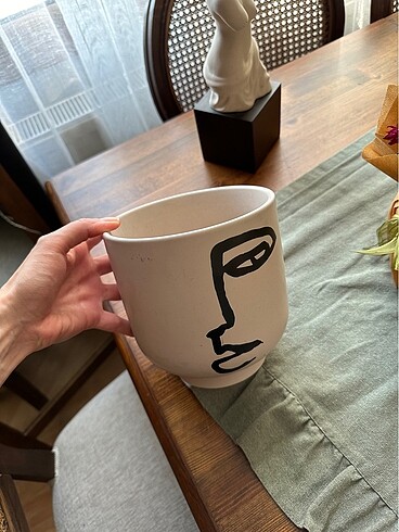 Hm home bej saksı vazo