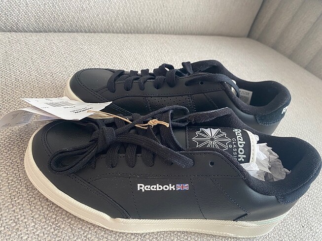 Reebok spor ayakkabı