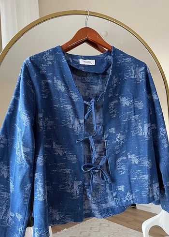 Mavi Bağcıklı Hamile Denim Bluz - Görsel 3