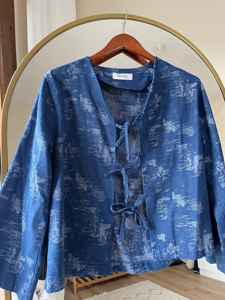 Mavi Bağcıklı Hamile Denim Bluz - Görsel 2