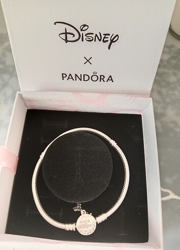 Pandora disney paris