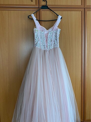 xs Beden Prenses model taşlı abiye elbise