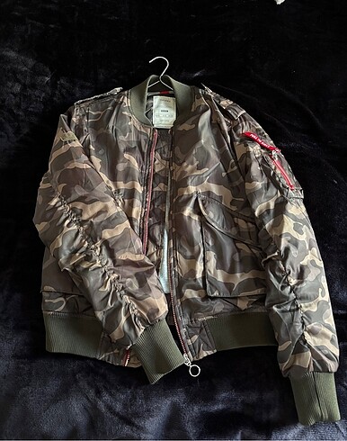Bershka Premium Y2K Kamuflaj Ceket