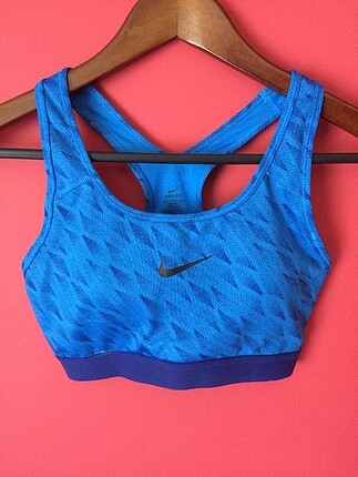Nike büstiyer