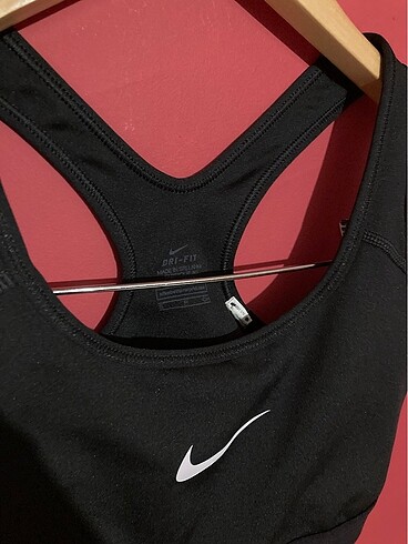 s Beden Nike büstiyer