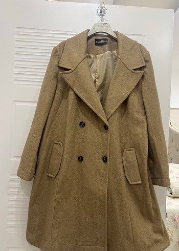 Çift Düğmeli Camel Kaban