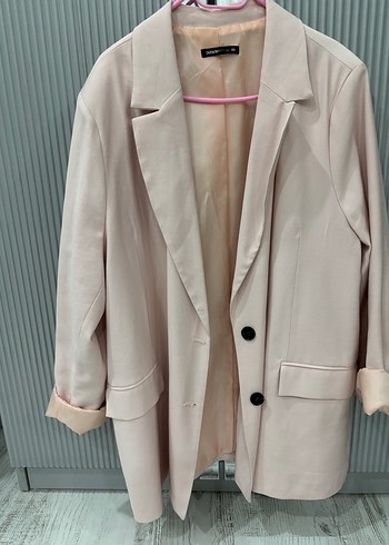 Bej Kadın Midi Boy Düğmeli Blazer Ceket