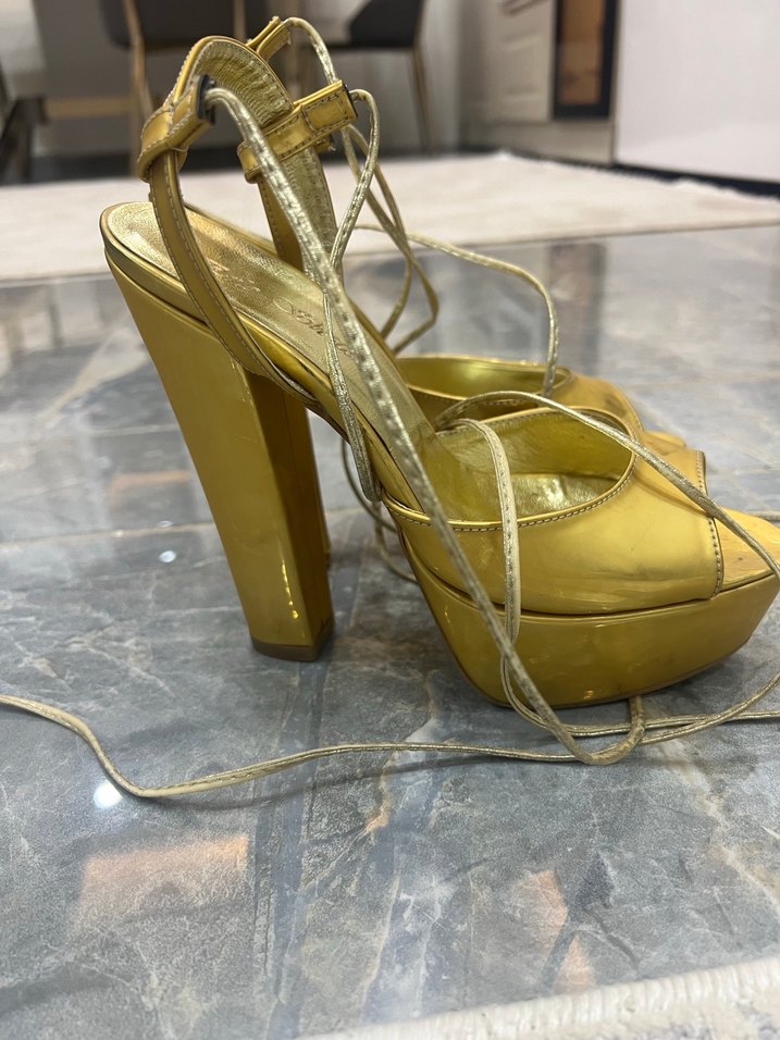 Altın Renk Parlak Platform Topuklu Kadın Ayakkabı - Görsel 5