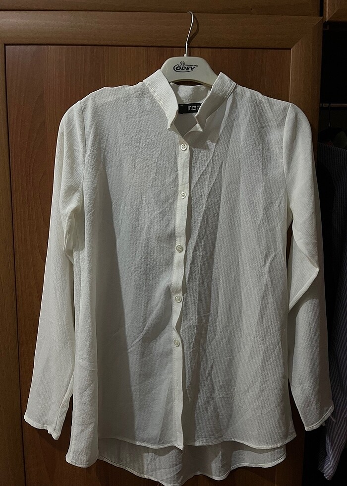 Beyaz gömlek - Görsel 3