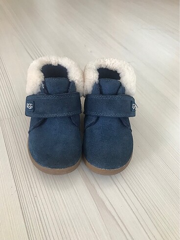 22 Beden lacivert Renk Ugg bebek bot