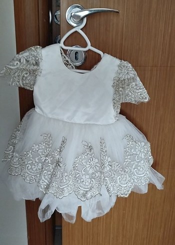 Kız Çocuk Beyaz Dantel Nakışlı Elbise