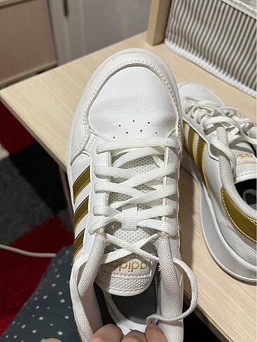 37,5 Beden beyaz Renk Adidas Spor Ayakkabı