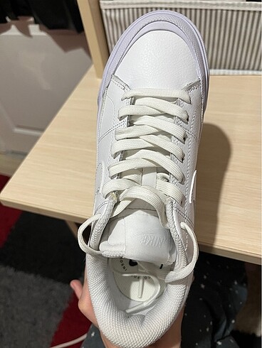 37,5 Beden beyaz Renk Adidas Spor Ayakkabı