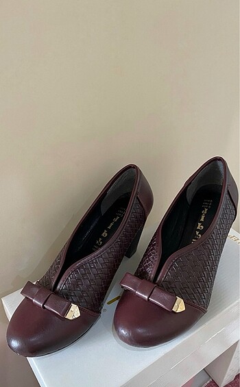 Bordo topuklu ayakkabı