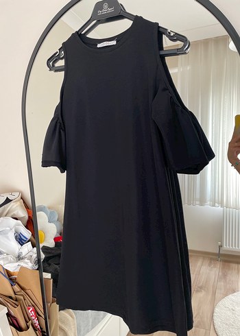 s Beden Siyah Midi Oversize Omuz Detaylı Elbise