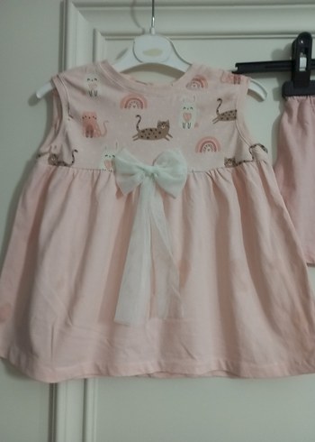LC Waikiki Pembe Fiyonklu Nakışlı Kolsuz Bebek Kız Takımı