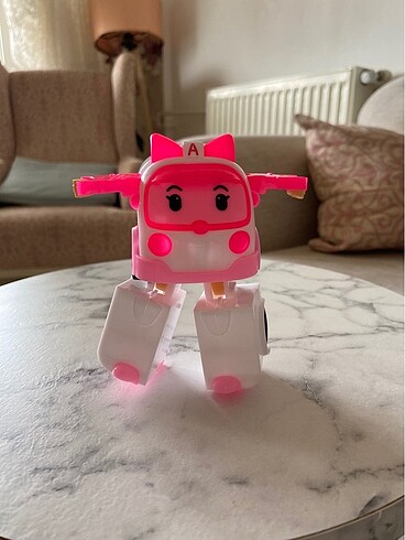 Robocar ekibi. Amber-poli-roy-heli