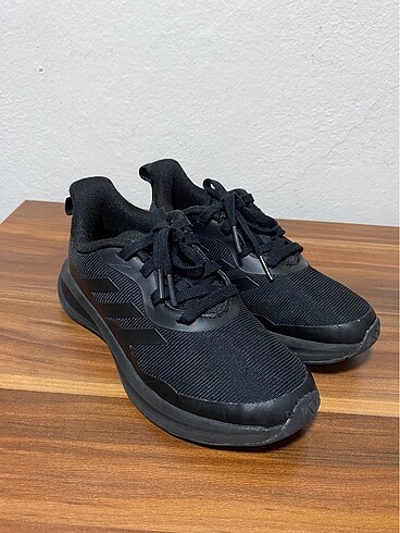 31 Beden siyah Renk Orjinal Adidas Çocuk Ayakkabısı 31,5