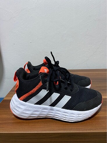 Orjinal Adidas çocuk Ayakkabısı 30,5