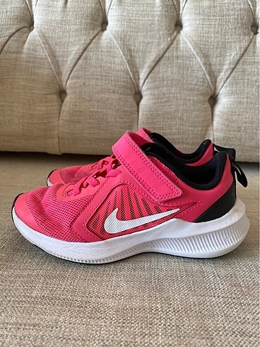 Orjinal nike çocuk spor ayakkabı 28,5 mumara
