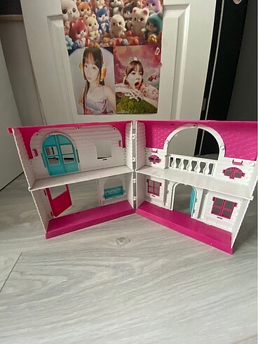 Barbie Barbie evi