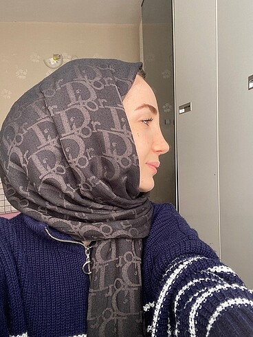 Dior şal