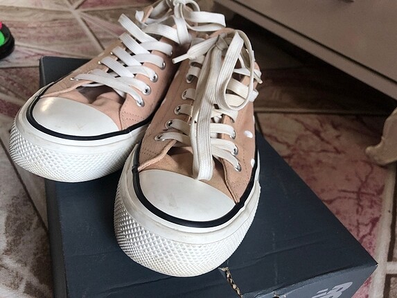 39 Beden Pull&Bear Puantiyeli Sneaker