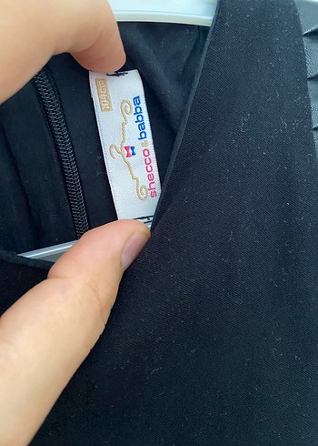 Siyah tütülü elbise - Görsel 3