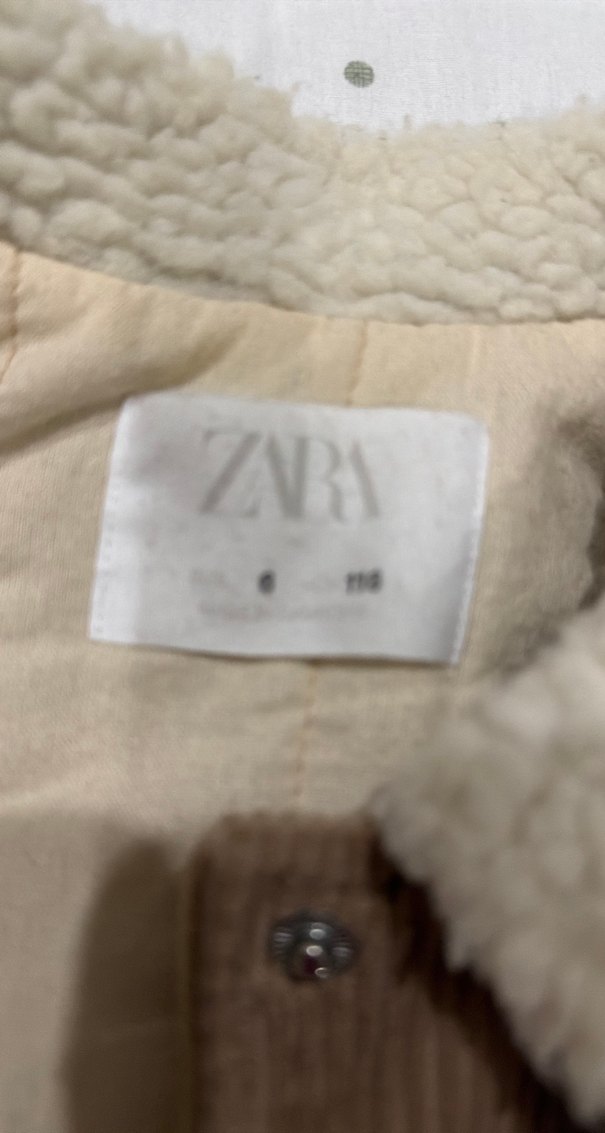 Kız Çocuk Kahverengi Süet Düğmeli Ceket - Görsel 4