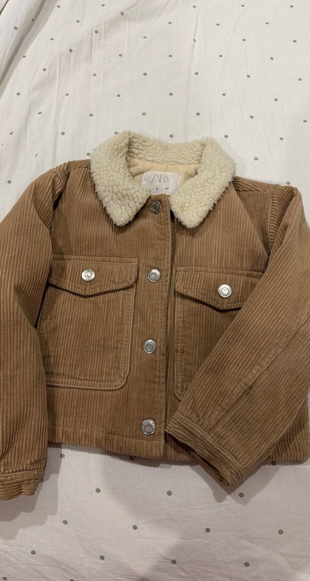 Kız Çocuk Kahverengi Süet Düğmeli Ceket - Görsel 2