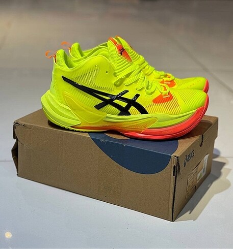 Asics voleybol ayakkabısı