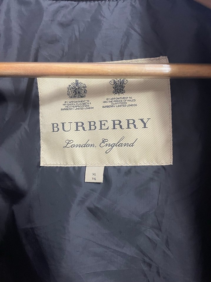Burberry Orjinal bomber şişme mont - Görsel 3