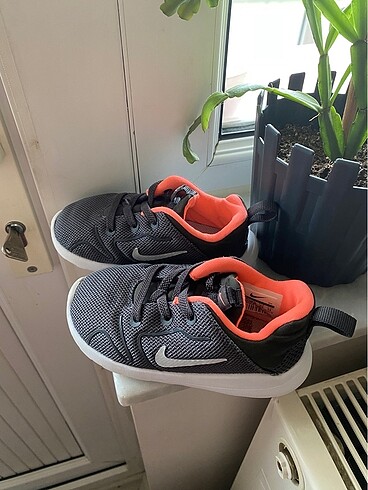 Nike spor ayakkabı